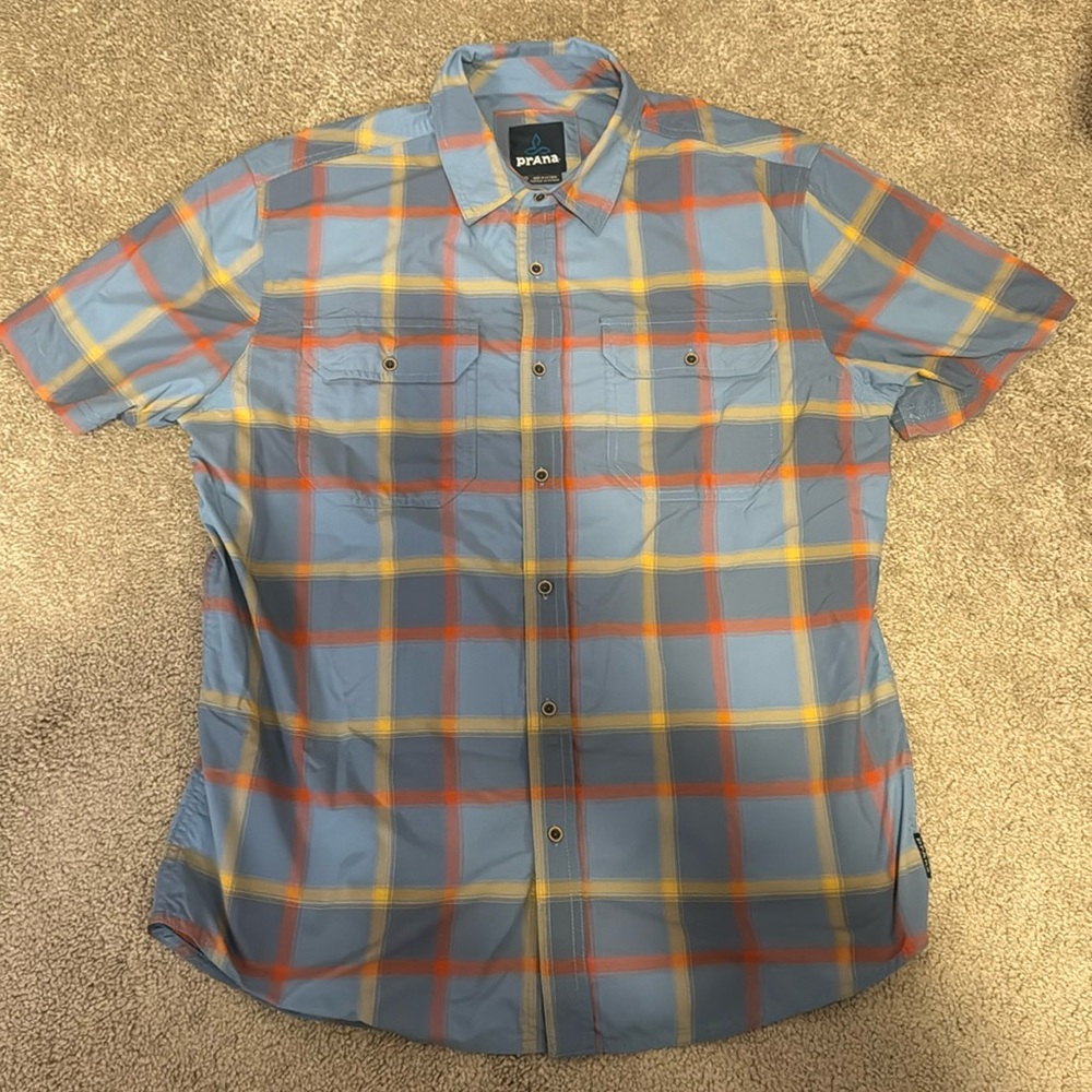 Men’s Prana button up
